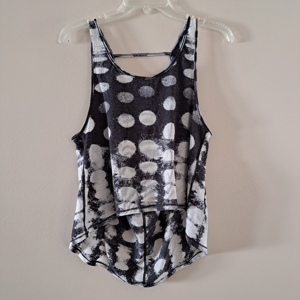 VEUC Lululemon tank top
